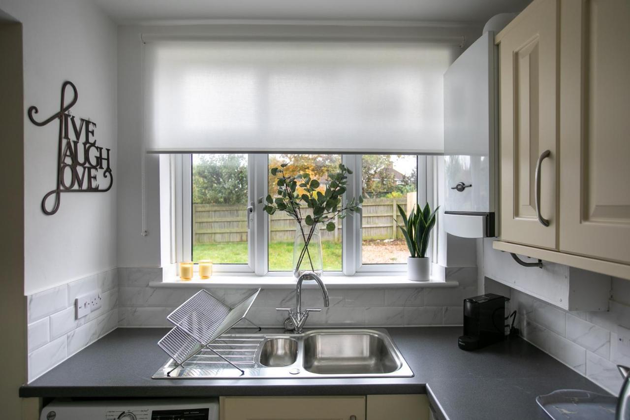 Ludlow Drive 3 Bed Contractor Family Town House In Melton Mowbray Eksteriør bilde